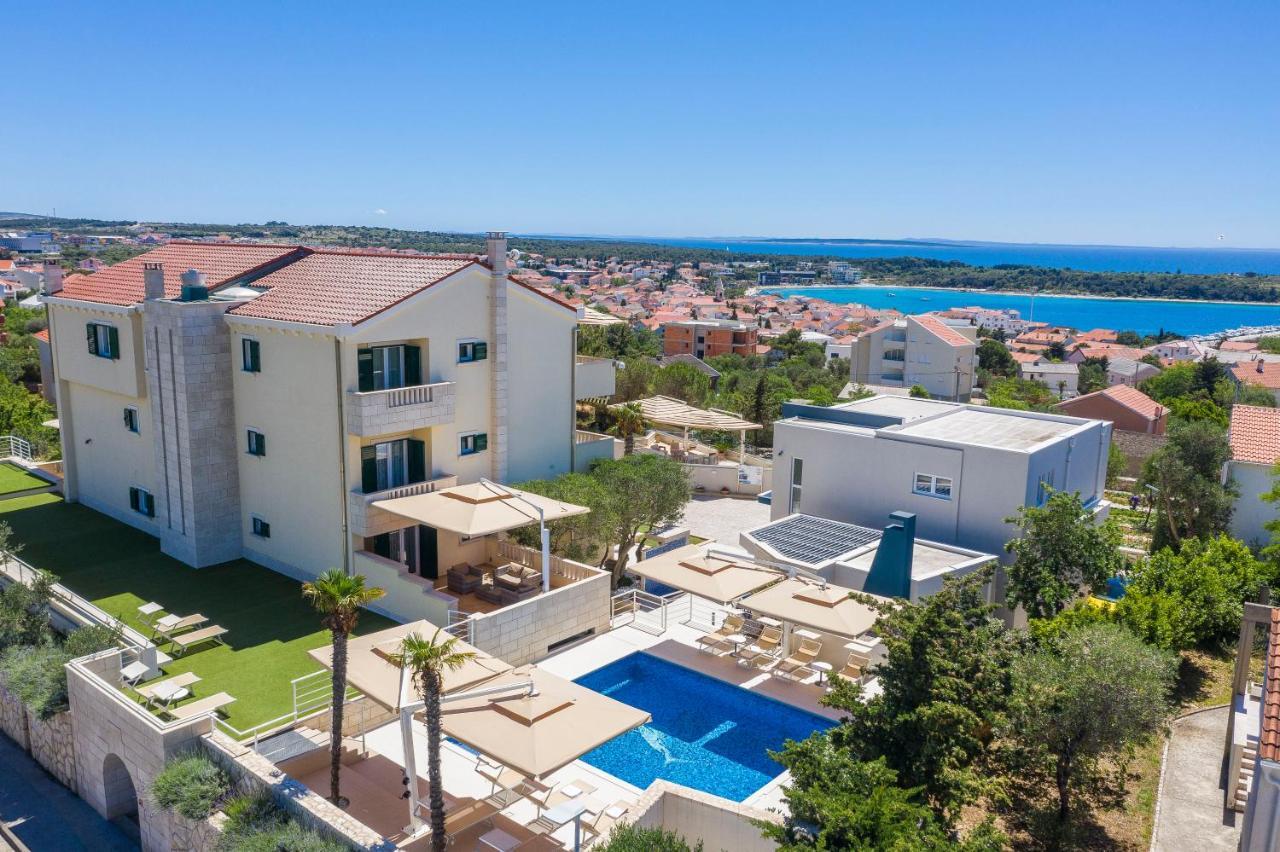 Pool Terrace Sea View Sarkic Apartment Novalja Exterior photo
