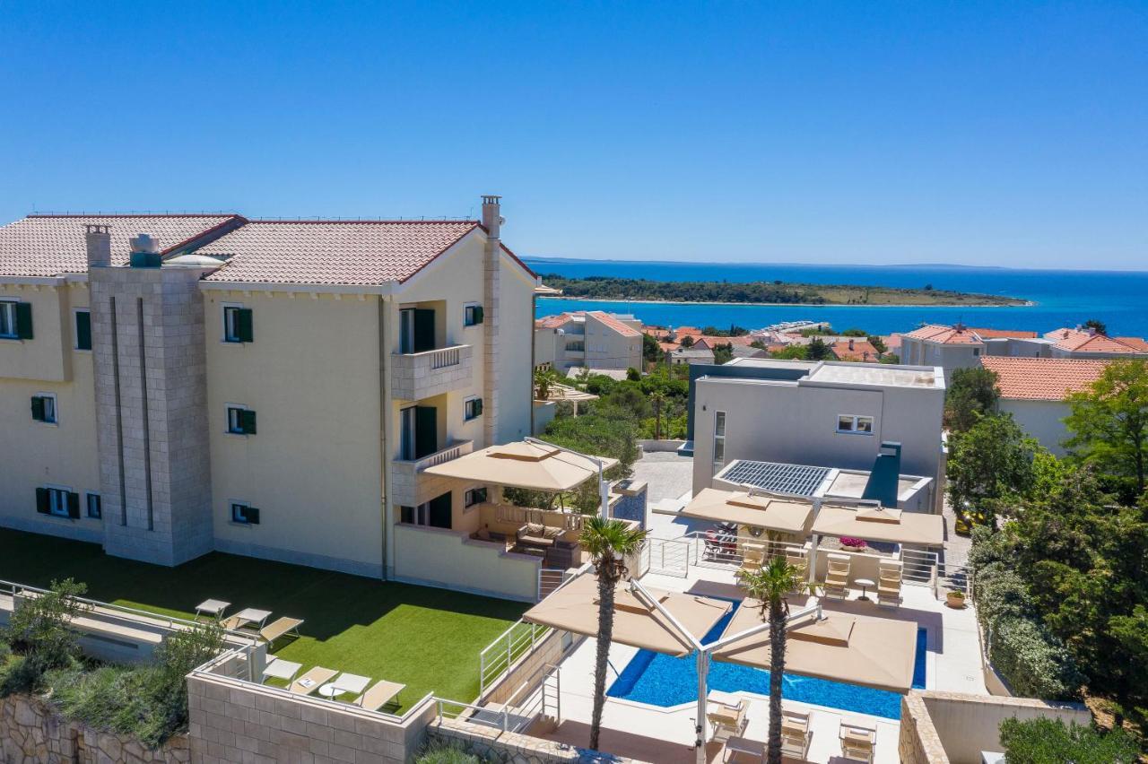 Pool Terrace Sea View Sarkic Apartment Novalja Exterior photo
